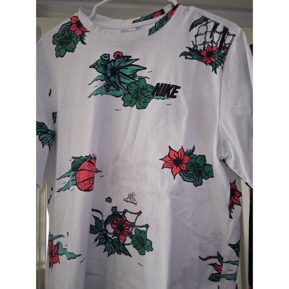 R A R E- NIKE HOOP ISLAND Tshirts - Day and Night versions- Excellent condition - Picture 3 of 5